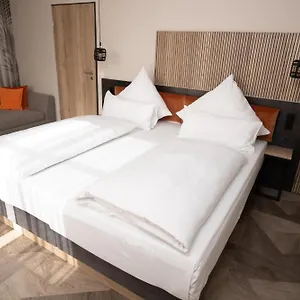Olymp Munich Hotel